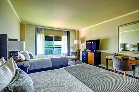 Deluxe Queen Room with Two Queen Beds