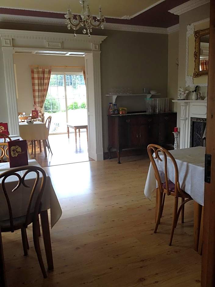 Deerpark Manor Bed and Breakfast