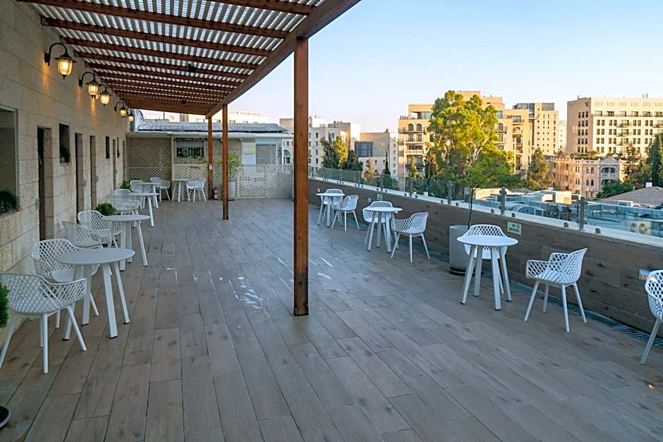 Shlomtzi Hotel