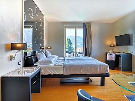 Double Room with Spa Bath