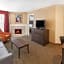 Hawthorn Suites by Wyndham Detroit Warren