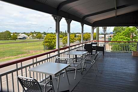 Royal Gatton Hotel
