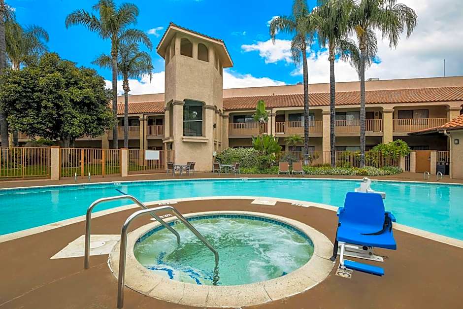 Best Western Diamond Bar Hotel & Suites