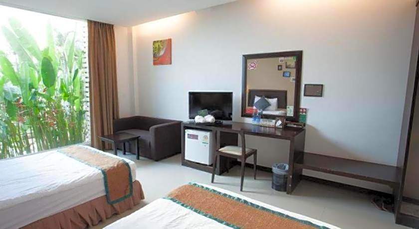 I Hotel