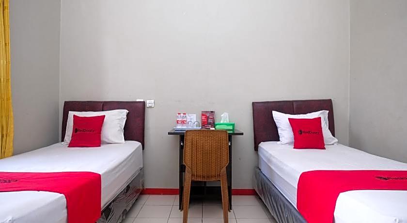 RedDoorz near Kampus UMP Purwokerto