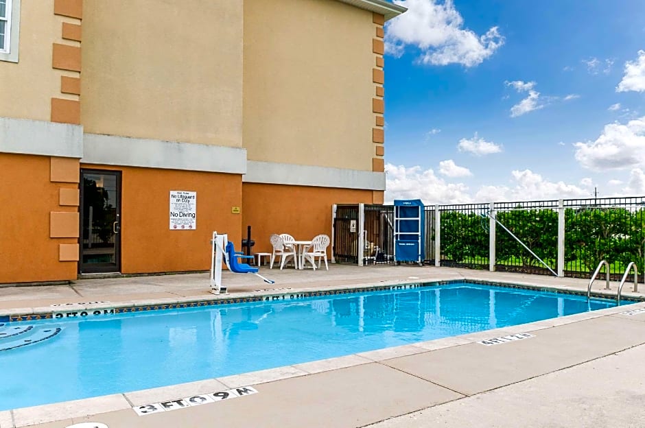 Quality Inn & Suites Houma