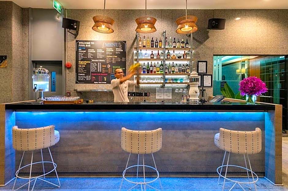 Bandara Suites Silom