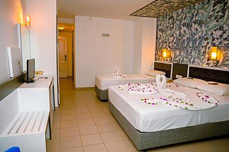 Double Room with Pool View