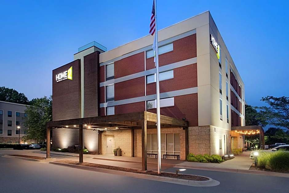 Home2 Suites by Hilton Charlotte I-77 Tyvola Rd