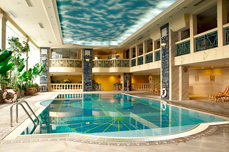 New Orient Landmark Hotel