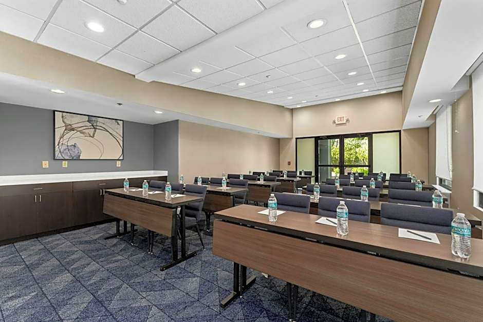 Courtyard by Marriott Burlington Williston