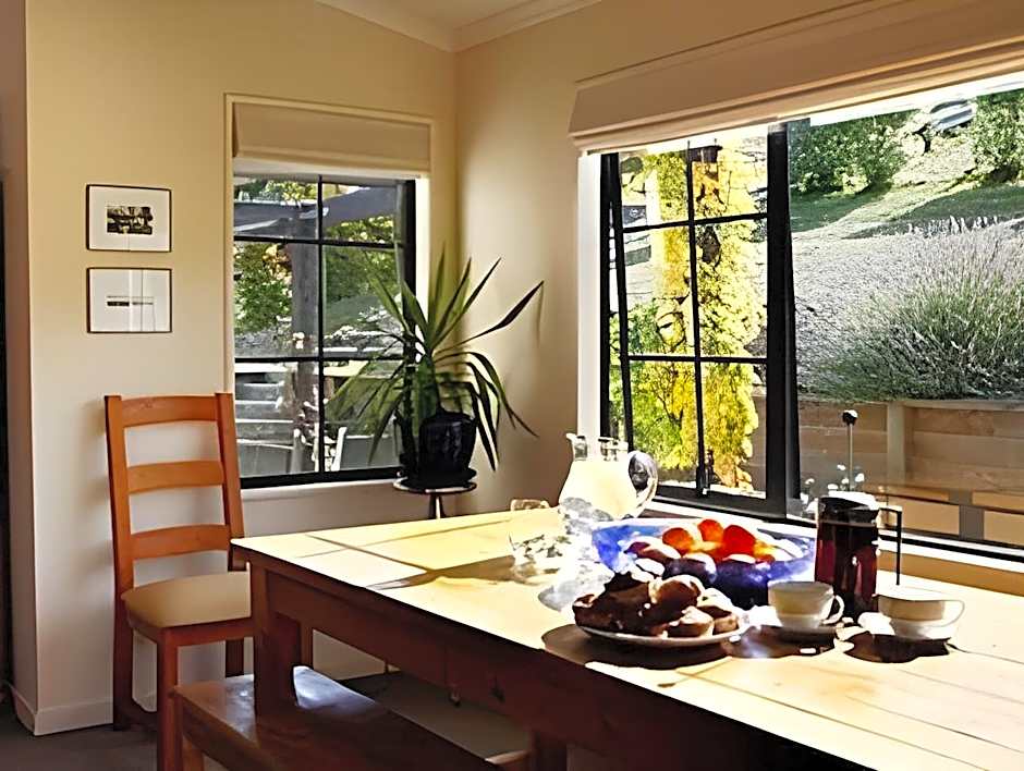 Criffel Peak View Bed and Breakfast