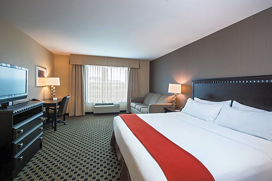 Holiday Inn Express & Suites - Green Bay East, an IHG Hotel