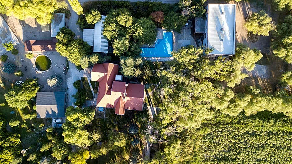 SUNOLUS VINEYARDHOUSe