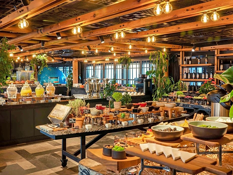 Novotel Istanbul Bosphorus Hotel