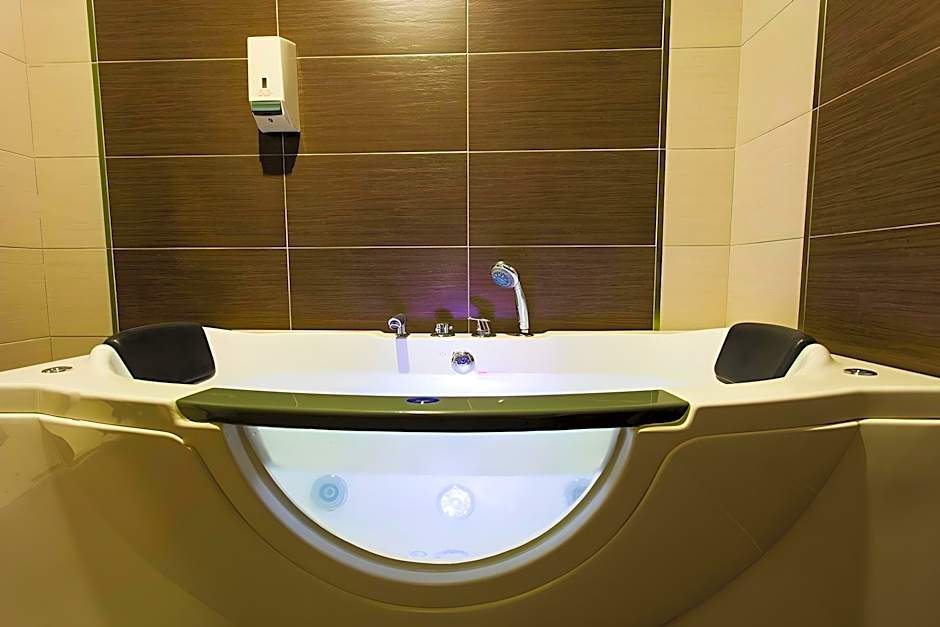 Lavender Inn Permas Jaya