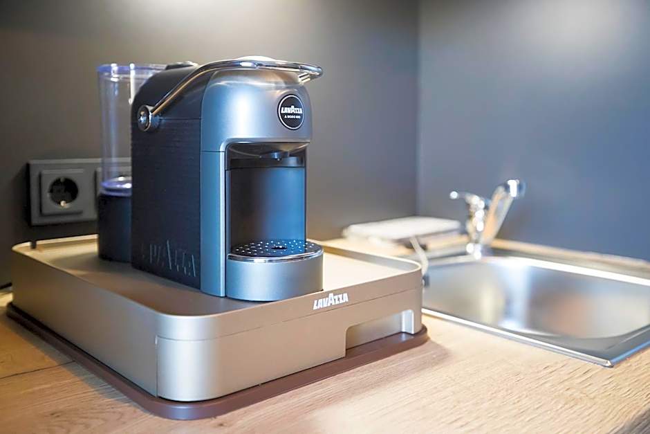 Riverview Apartments by dasPaul