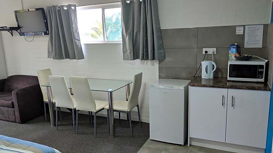 Harrington Village Motel