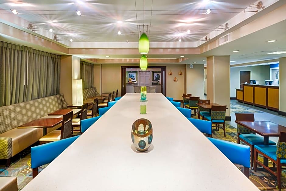Hampton Inn Atlanta Perimeter Center