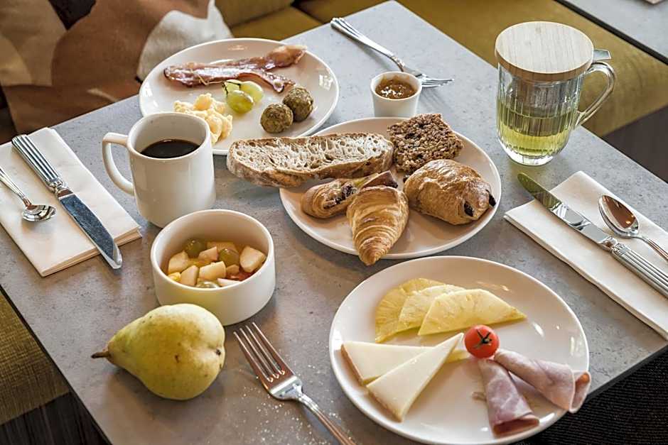 Mercure Chartres Est