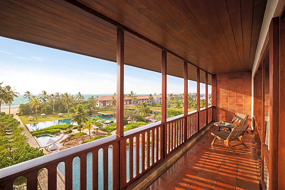 Cinnamon Bentota Beach