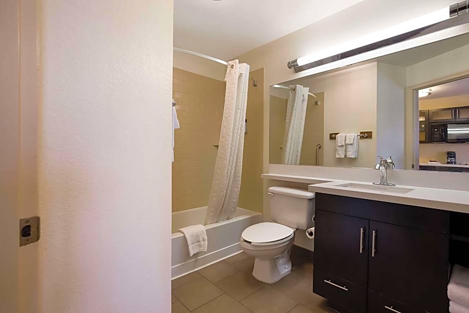 Sonesta Simply Suites St Louis Earth City