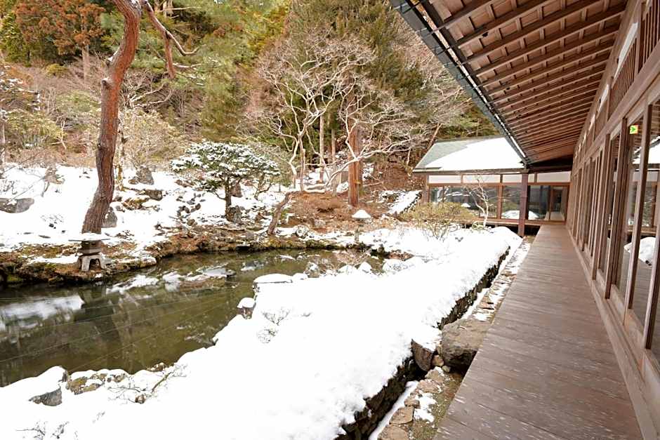 高野山 宿坊 龍泉院 -Koyasan Shukubo Ryusenin-