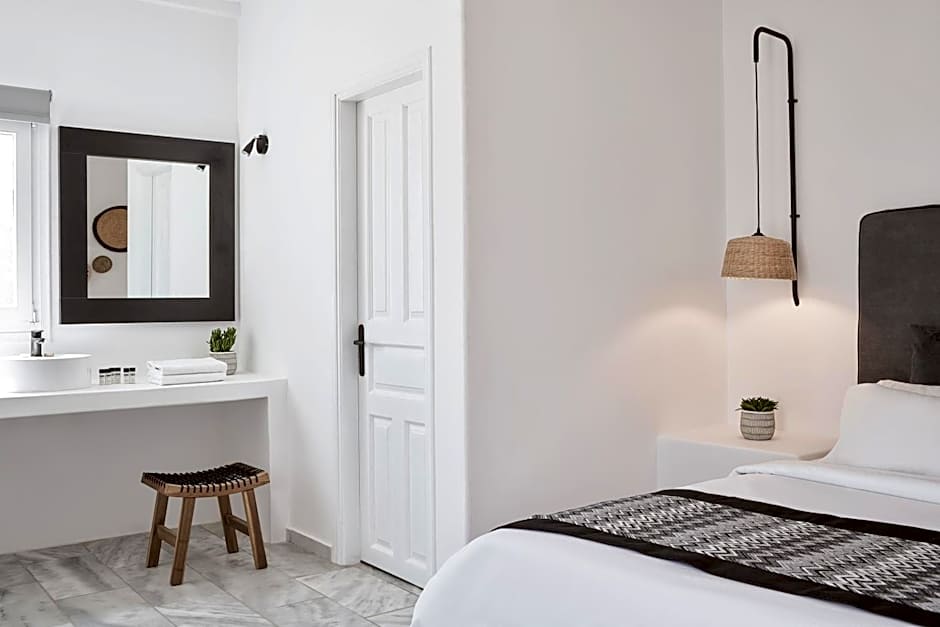 Mr & Mrs White Mykonos