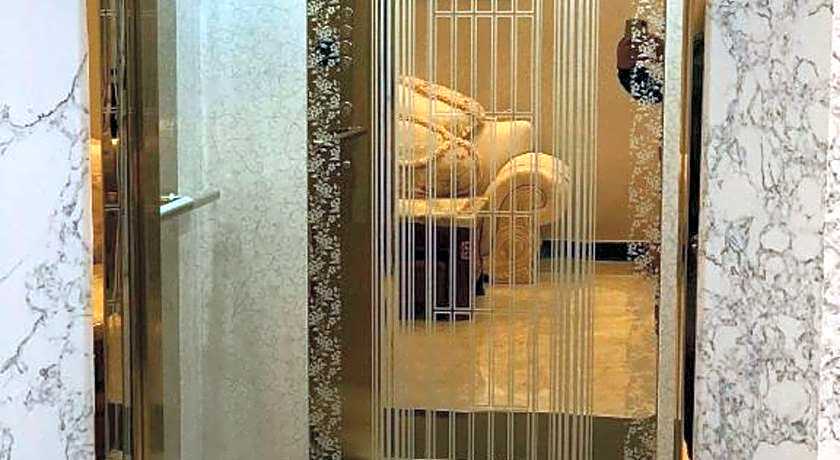 Pinus Hotel