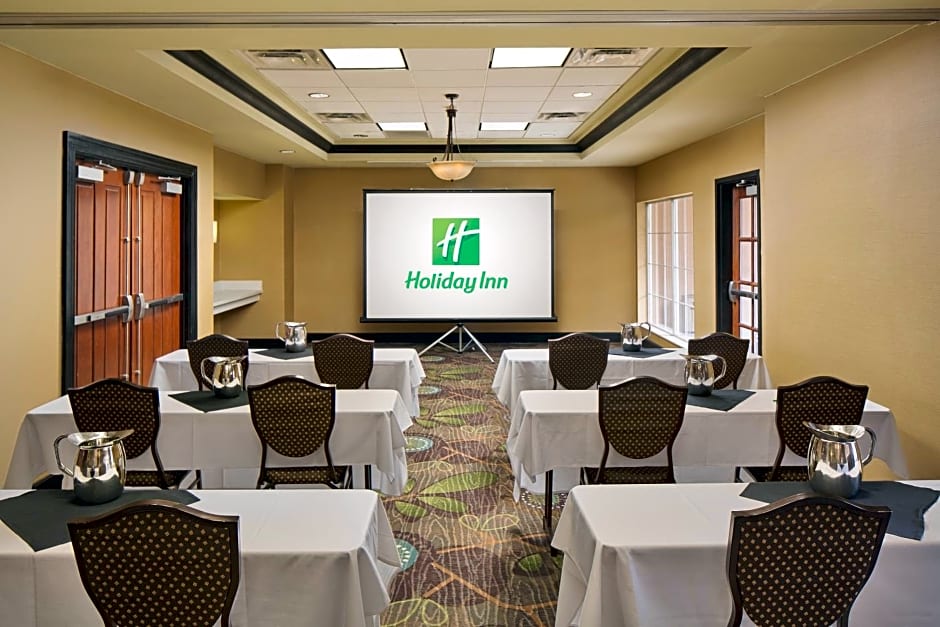 Holiday Inn Grand Rapids-Airport, an IHG Hotel