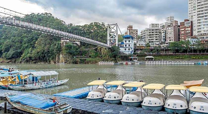 New California Hotel