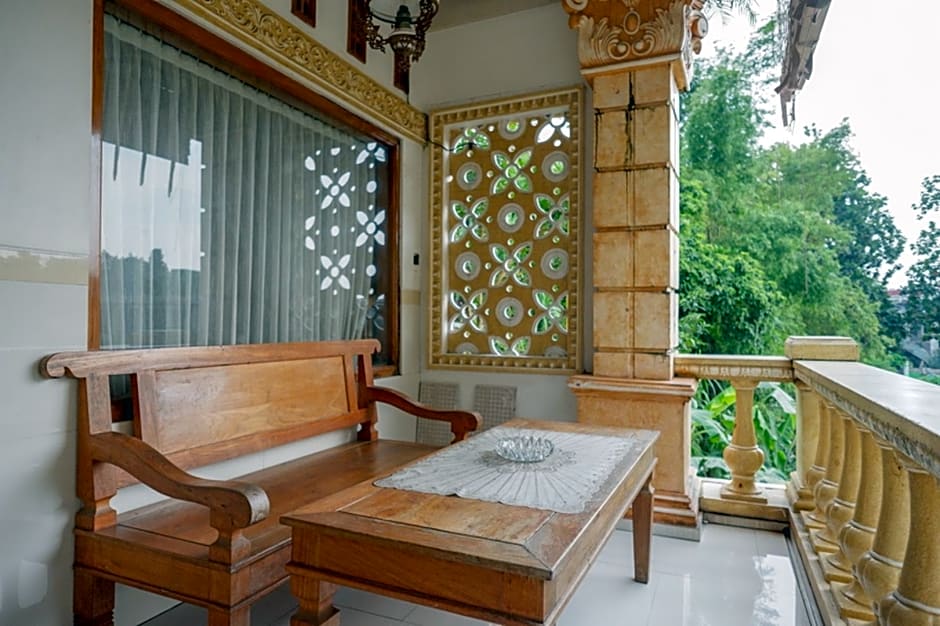 RedDoorz near MM UGM