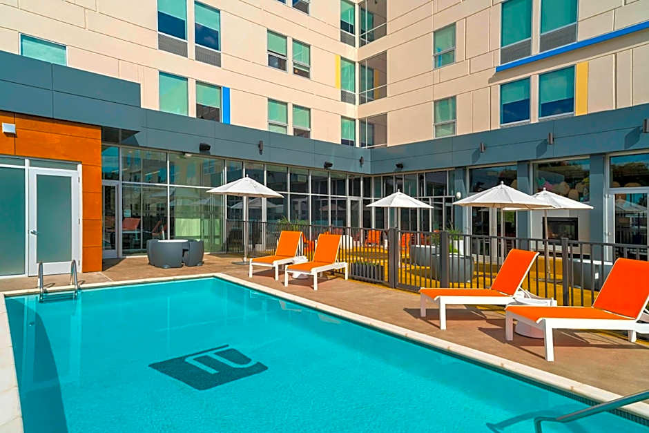 Aloft College Station