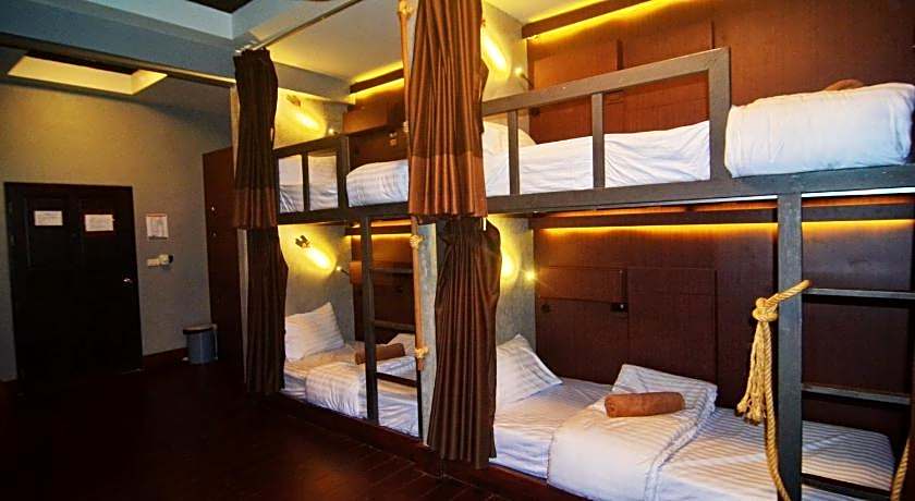 Aha Lanta Cozy Hostel