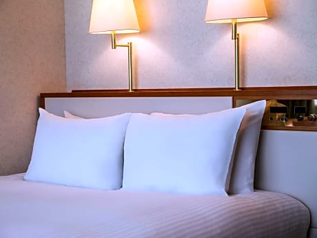 Japanese-Western Style Classic Deluxe Suite with Two Single Beds and Two Futon Beds