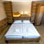 Bed & Breakfast LakeBled House