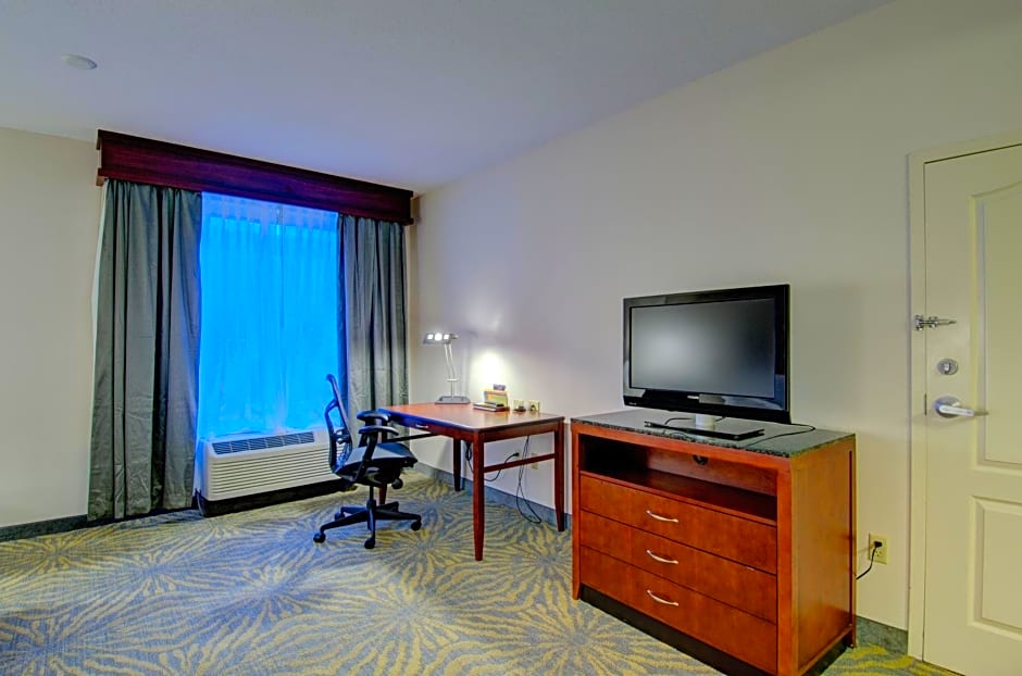 Hilton Garden Inn Norwalk