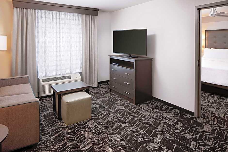 Homewood Suites By Hilton Ronkonkoma