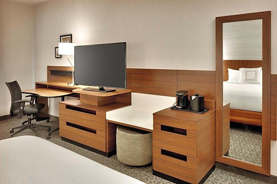Fairfield Inn & Suites by Marriott Springfield North