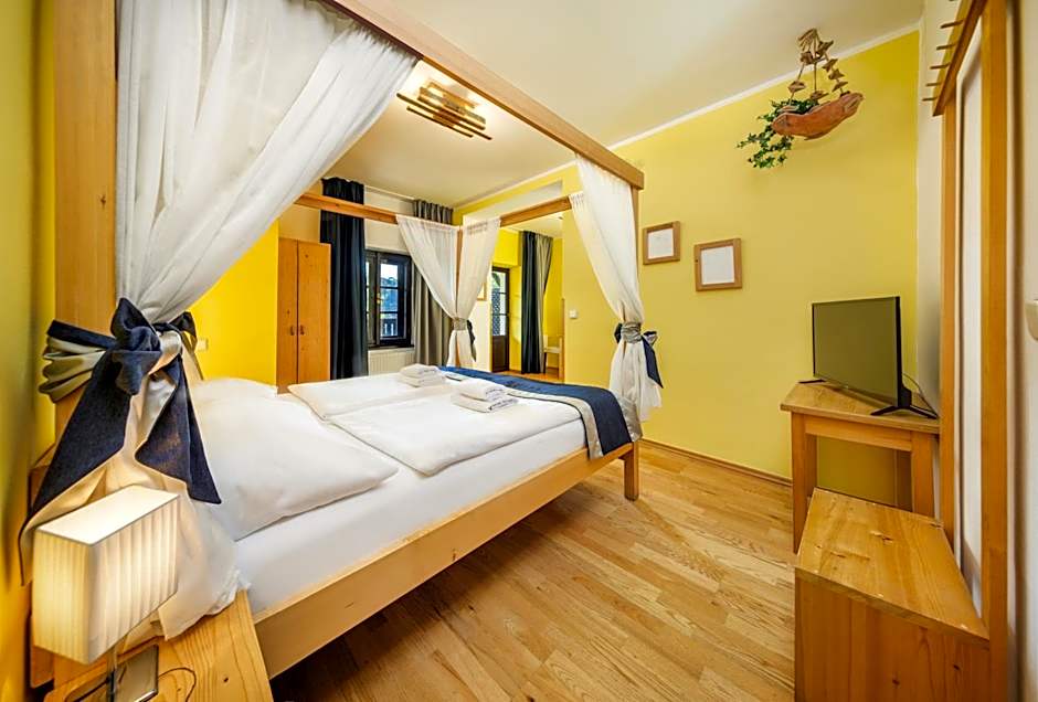 Hotel Garni Myší Díra