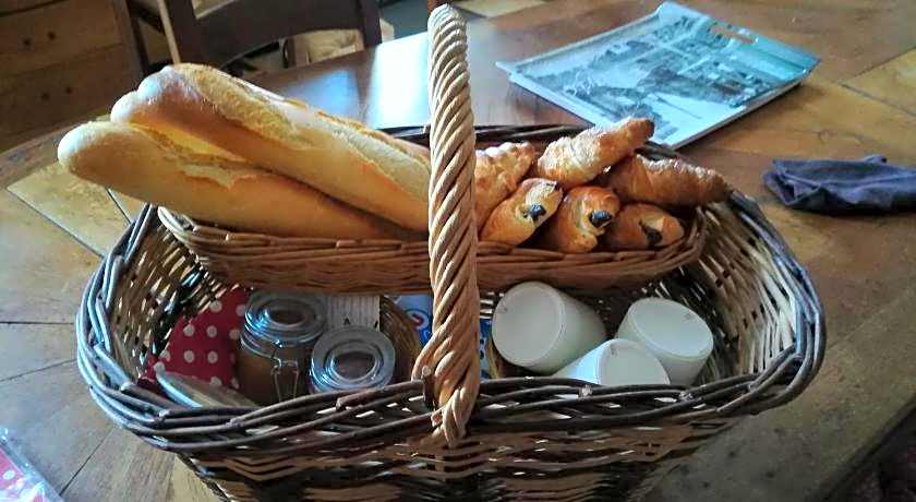 La Ferme de l'isle et sa Roulotte