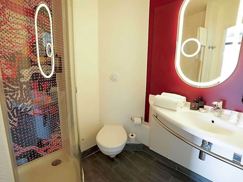 ibis Martigues