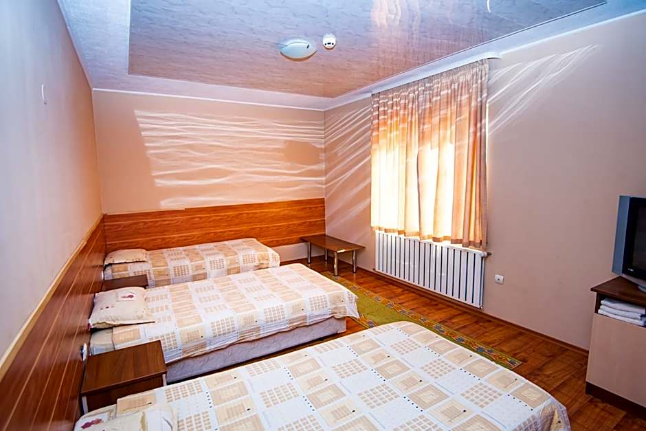 Семеен Хотел Надежда