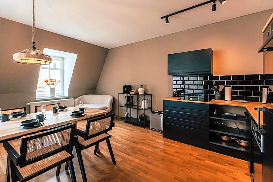 Luga Homes - Stadthaus