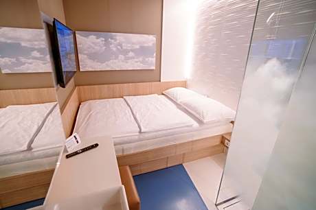 Economy Double Room Day Use ( 8 am - 6 pm )