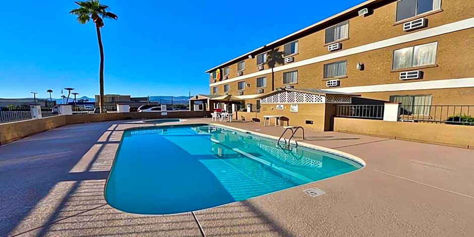 Super 8 by Wyndham Lake Havasu City