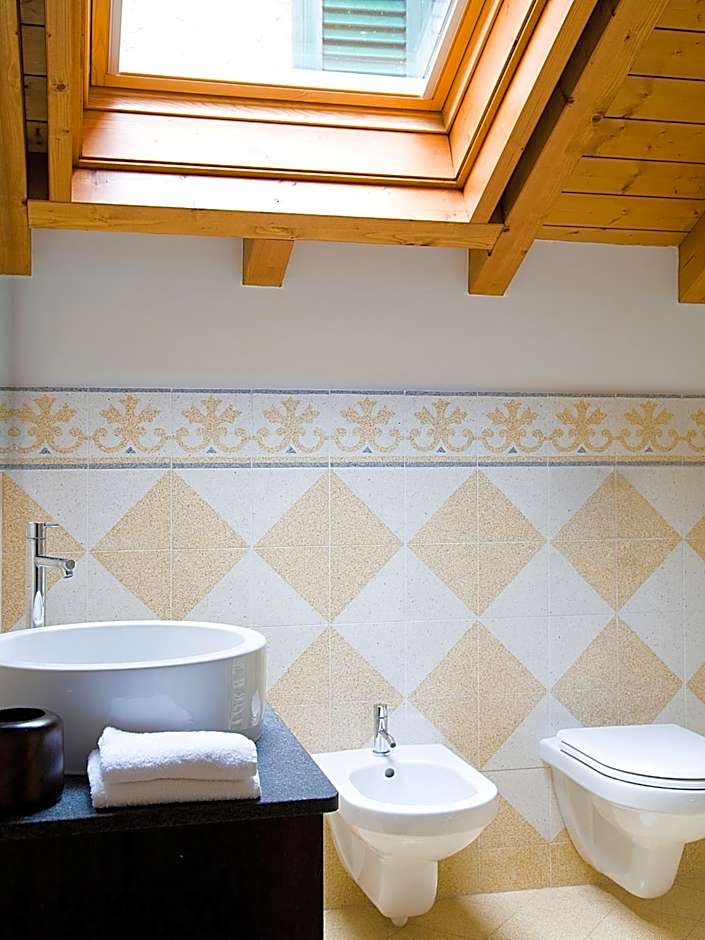 Nenè-Il Vicolo Apartments and Rooms