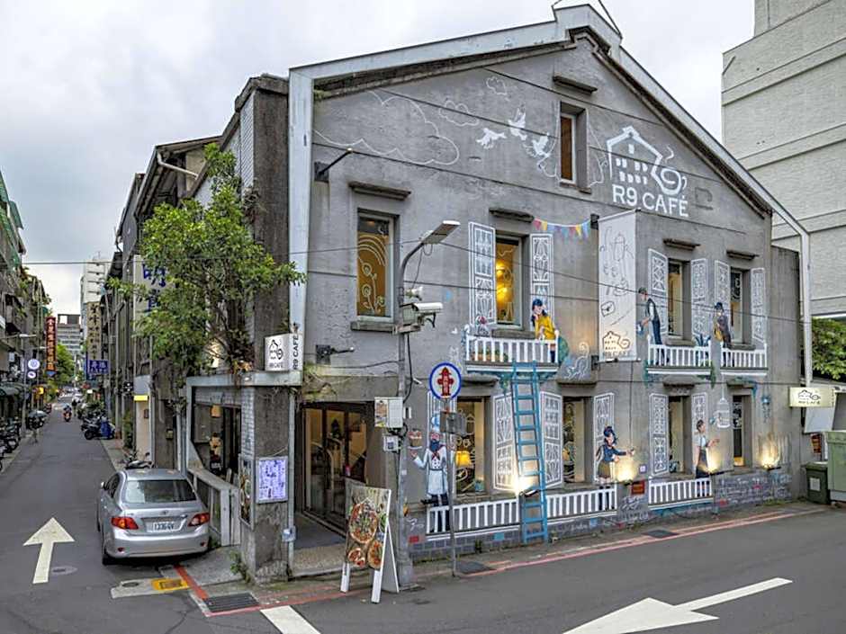 Holiday Inn Express Taipei Train Station