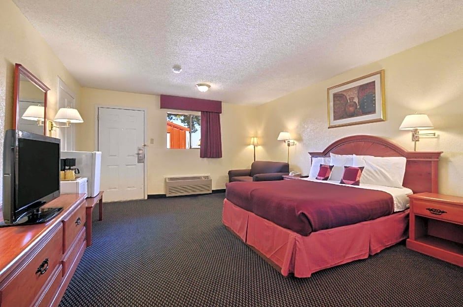 Americas Best Value Inn & Suites-College Station