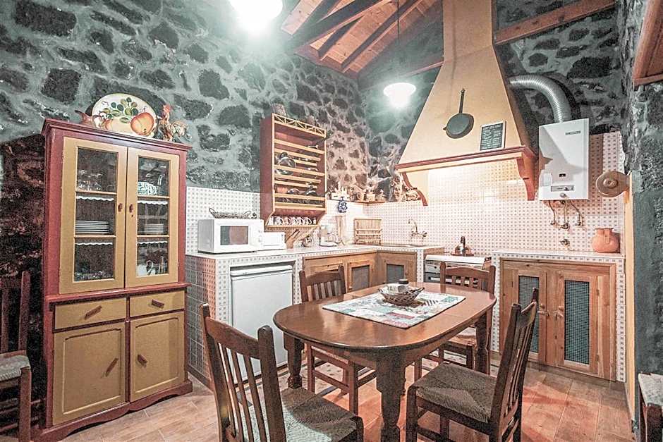 Adegas do Pico Hotel 514262087